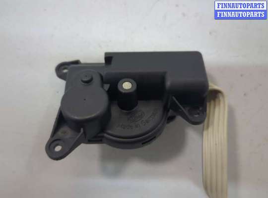 купить Электропривод заслонки отопителя на Volkswagen Transporter 4 1991-2003