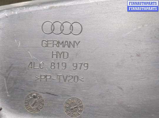 купить Пластик (Обшивка) моторного отсека на Audi Q7 2005-2015