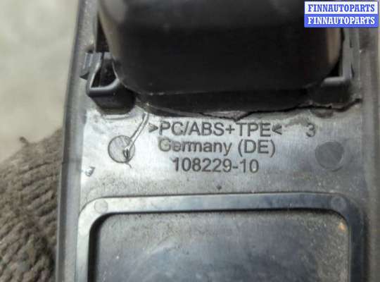 купить Кнопка открывания багажника с крышки на BMW 5 F10 2010-2017