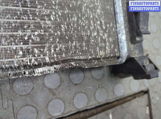 купить Радиатор охлаждения двигателя на Renault Megane 2 2002-2009