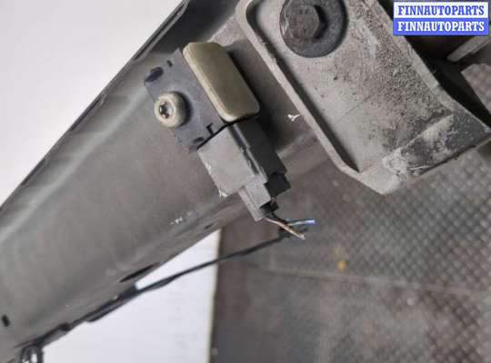 купить Рамка передняя (телевизор) на Land Rover Freelander 2 2006-2014