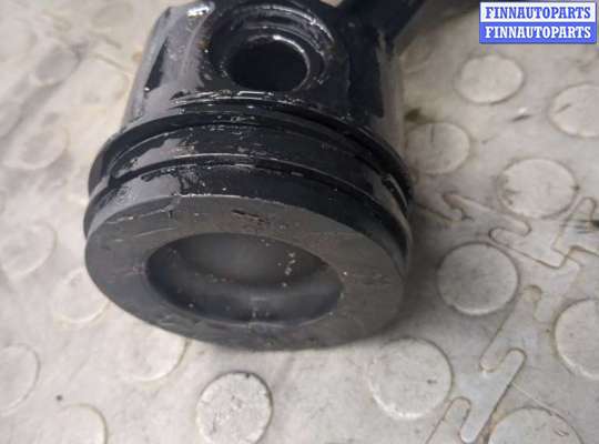 Поршневая группа (поршень, шатун) на Land Rover Freelander II