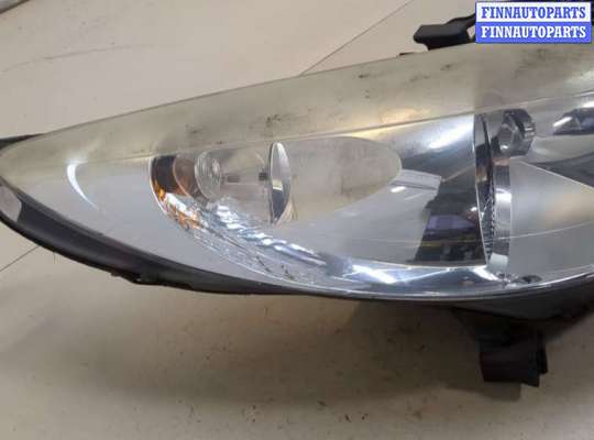 Фара передняя на Peugeot 207