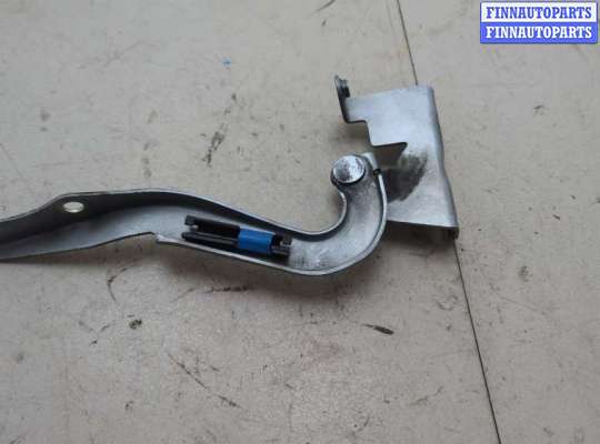 купить Петля капота на Toyota Auris E15 2006-2012