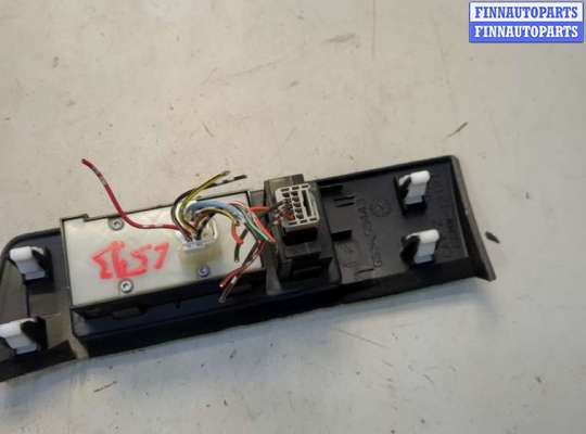 купить Кнопка открывания багажника салонная на Mazda 6 2008-2012 USA