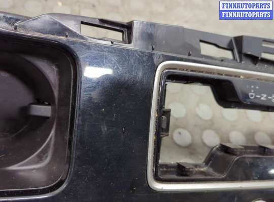 купить Пластик центральной консоли на Mitsubishi Eclipse Cross 2017-