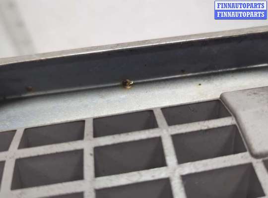 купить Решетка радиатора на Mercedes C W202 1993-2001