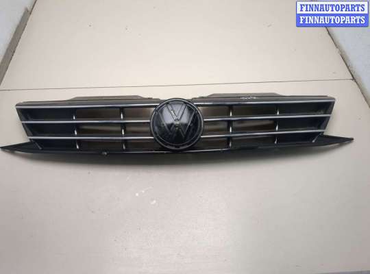 купить Решетка радиатора на Volkswagen Jetta 6 2010-2018