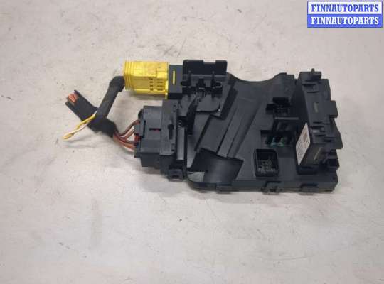купить Блок управления подрулевыми переключателями на Audi A6 (C6) 2004-2011