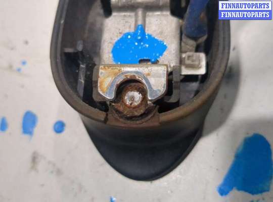 купить Кнопка открывания багажника с крышки на Toyota Yaris 2005-2011