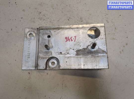 купить Кронштейн усилителя бампера на Nissan Pathfinder 2012-2020