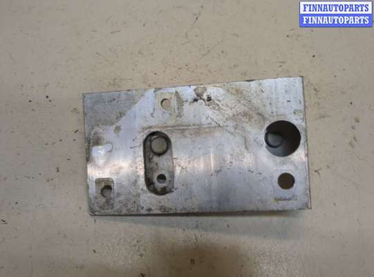 купить Кронштейн усилителя бампера на Nissan Pathfinder 2012-2020