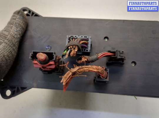 купить Блок предохранителей на Volkswagen Crafter 2006-2016