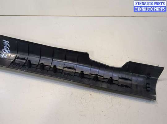 купить Накладка на порог на Nissan Rogue 2013-2020