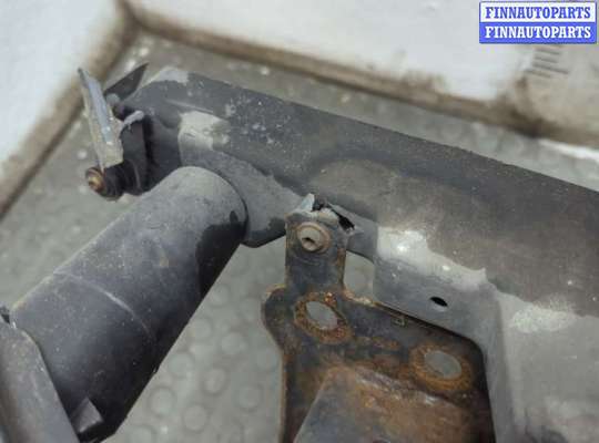 купить Рамка передняя (телевизор) на Volkswagen Golf 5 2003-2009