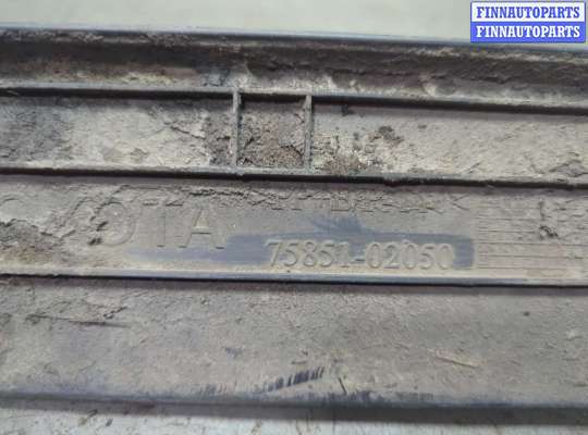 купить Накладка на порог на Toyota Corolla E12 2001-2006