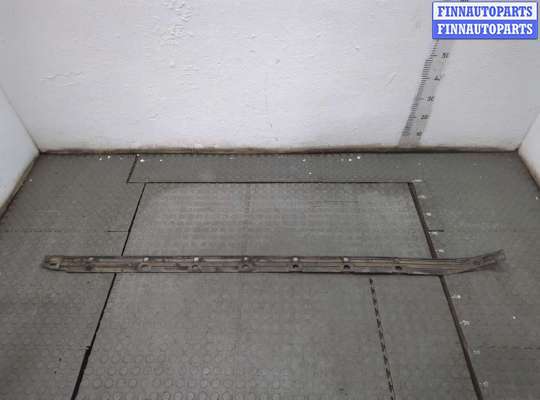 купить Накладка на порог на Toyota Corolla E12 2001-2006