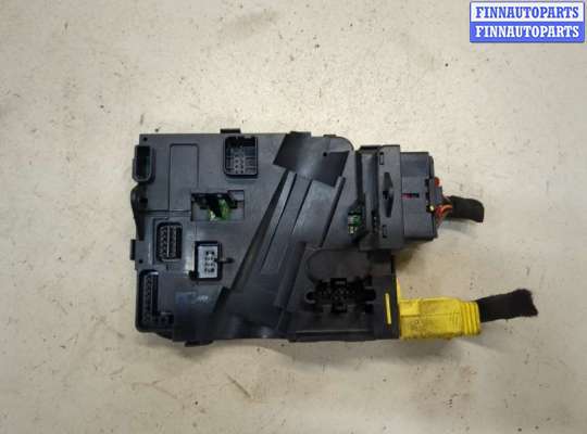 Блок управления подрулевыми переключателями VG2304109 на Volkswagen Golf 5 2003-2009