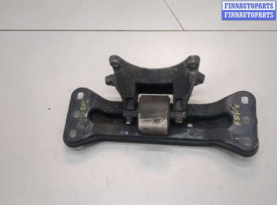 Купить Подушка крепления КПП на Mercedes C W204 2006-2015 Подушка крепления КПП MB1711869 на Mercedes C W204 2006-2015