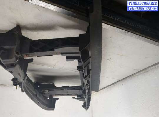 Панель передняя (телевизор) на Ford Fiesta VI