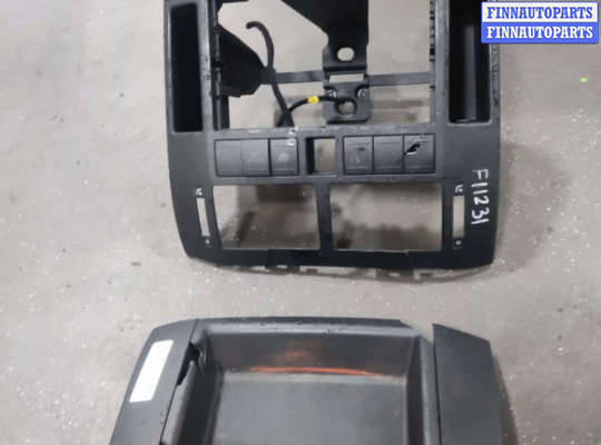 купить Рамка под магнитолу на Volkswagen Polo 2001-2005