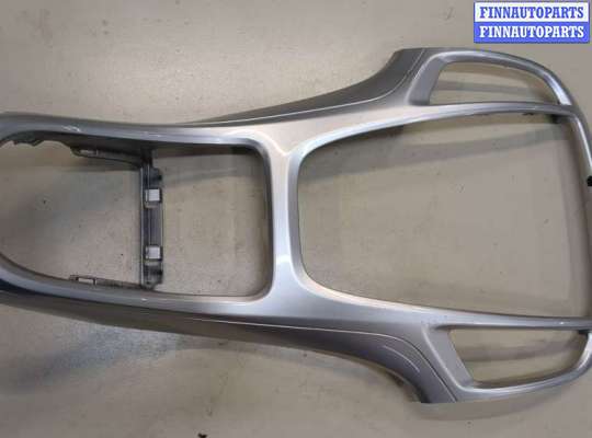 Рамка под кулису OP2234837 на Opel Astra J 2010-2017