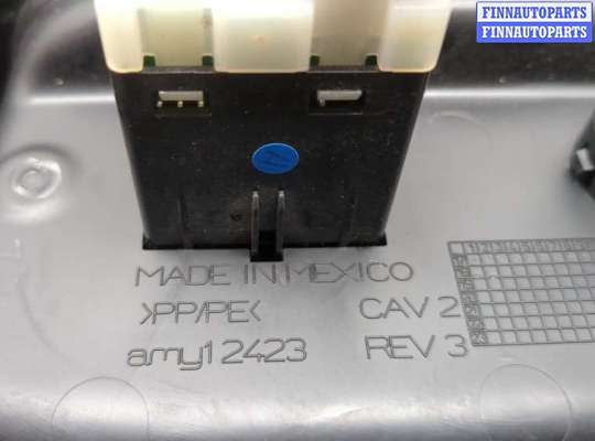 купить Бардачок (вещевой ящик) на Chevrolet Equinox 2017-2024