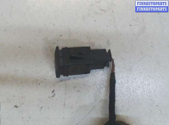 купить Кнопка обогрева стекла на Volkswagen Polo 2001-2005