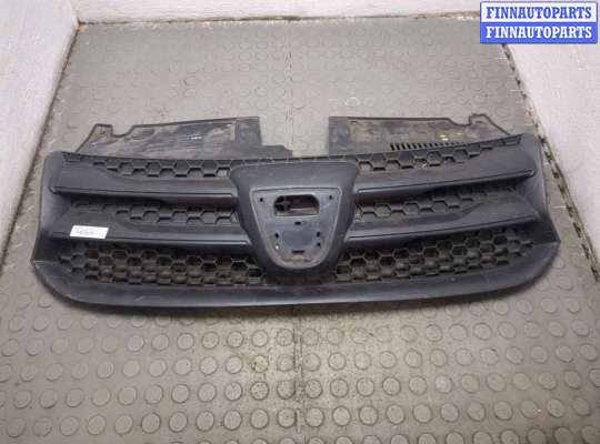 купить Решетка радиатора на Dacia Sandero 2013-2020