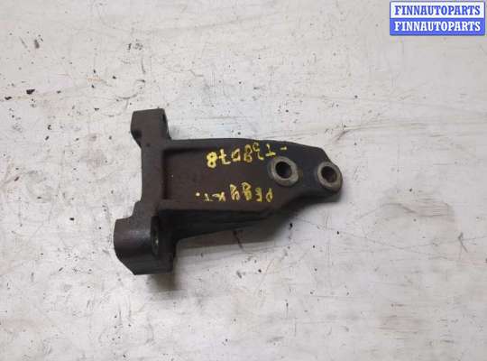 купить Кронштейн редуктора на Toyota RAV 4 1994-2000