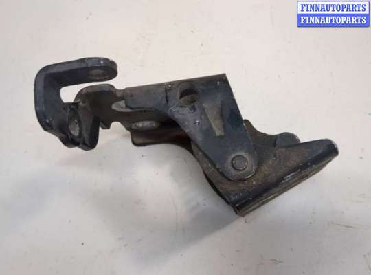 Петля двери на Cadillac Escalade III (GMT 900)