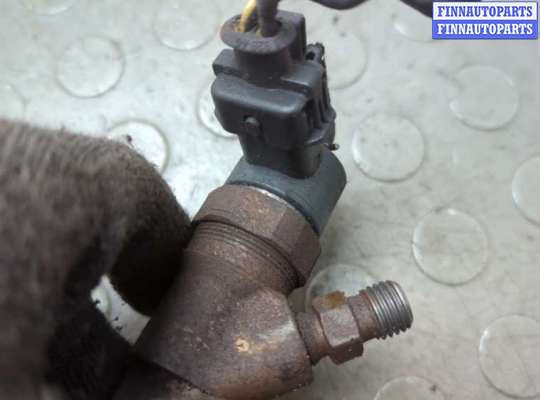 купить Форсунка топливная на Jeep Liberty 2001-2007