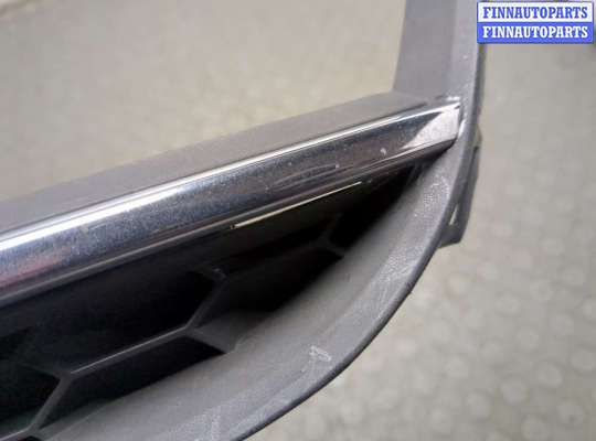 купить Заглушка (решётка) бампера на Volkswagen Passat 7 2010-2019 Америка