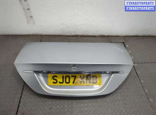 Обшивка крышки (двери) багажника MB1702086 на Mercedes CLS C219 2004-2010