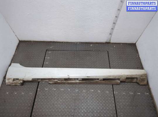 Купить Накладка на порог на Volvo V40 2012-2020 Накладка на порог VL566431 на Volvo V40 2012-2020