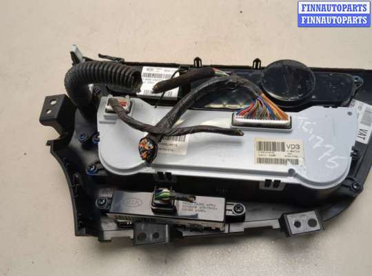 купить Панель управления магнитолой на Hyundai Tucson 1 2004-2010