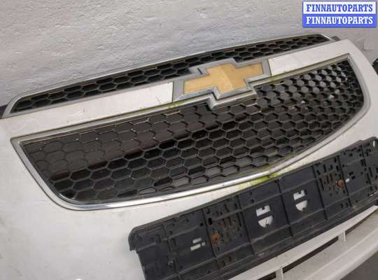 купить Решетка радиатора на Chevrolet Cruze 2009-2015