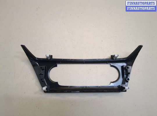 купить Рамка под переключатель отопителя на Mitsubishi Eclipse Cross 2017-