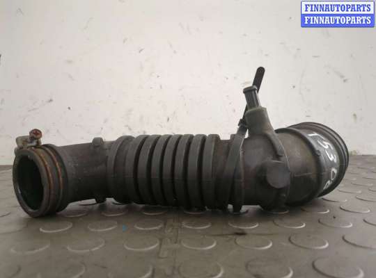 купить Патрубок корпуса воздушного фильтра на Mitsubishi Montero Sport / Pajero Sport 1996-2008