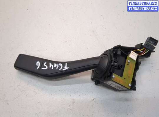 купить Переключатель поворотов на Volkswagen Golf 5 2003-2009