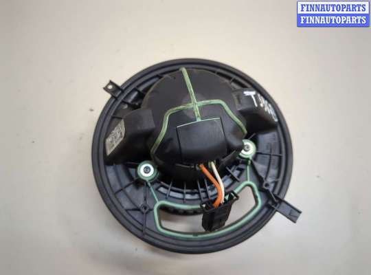 купить Двигатель отопителя (моторчик печки) на BMW 3 E90, E91, E92, E93 2005-2012