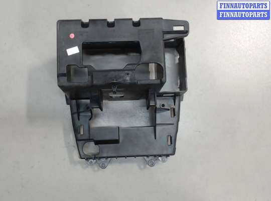 купить Кронштейн магнитолы на Volvo V70 2001-2008