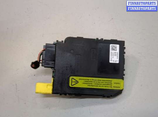 купить Блок управления подрулевыми переключателями на Volkswagen Golf 5 2003-2009
