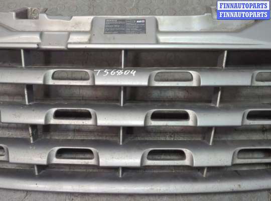 купить Решетка радиатора на Renault Master 2010-