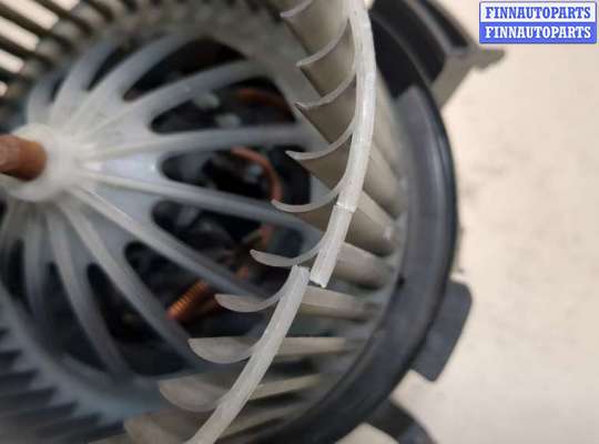 купить Двигатель отопителя (моторчик печки) на Volkswagen Crafter 2006-2016