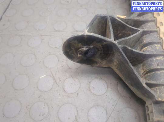 Радиатор основной на Volkswagen Amarok (2H)