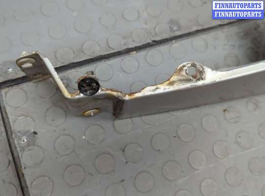 Крыло переднее на Toyota Venza (GV10)