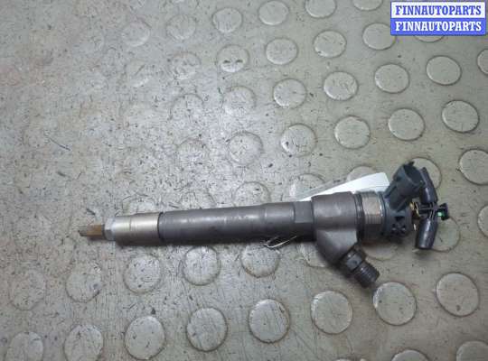 Форсунка топливная RN1581476 на Opel Vivaro 2014-2019