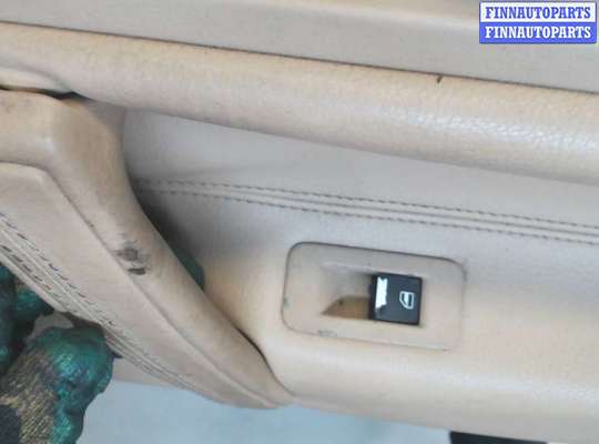 купить Дверная карта (Обшивка двери) на Volkswagen Touareg 2002-2007