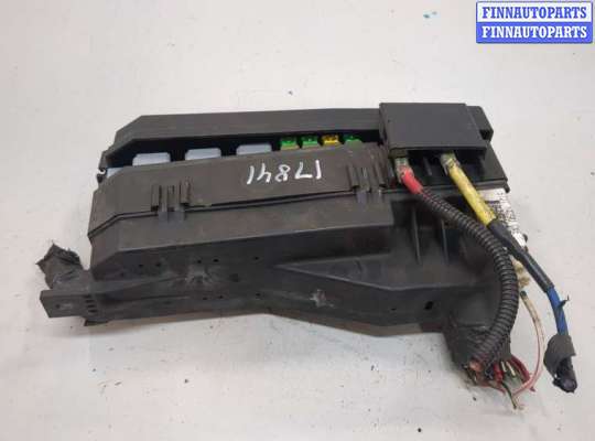 купить Блок предохранителей на Mazda Tribute 2001-2007